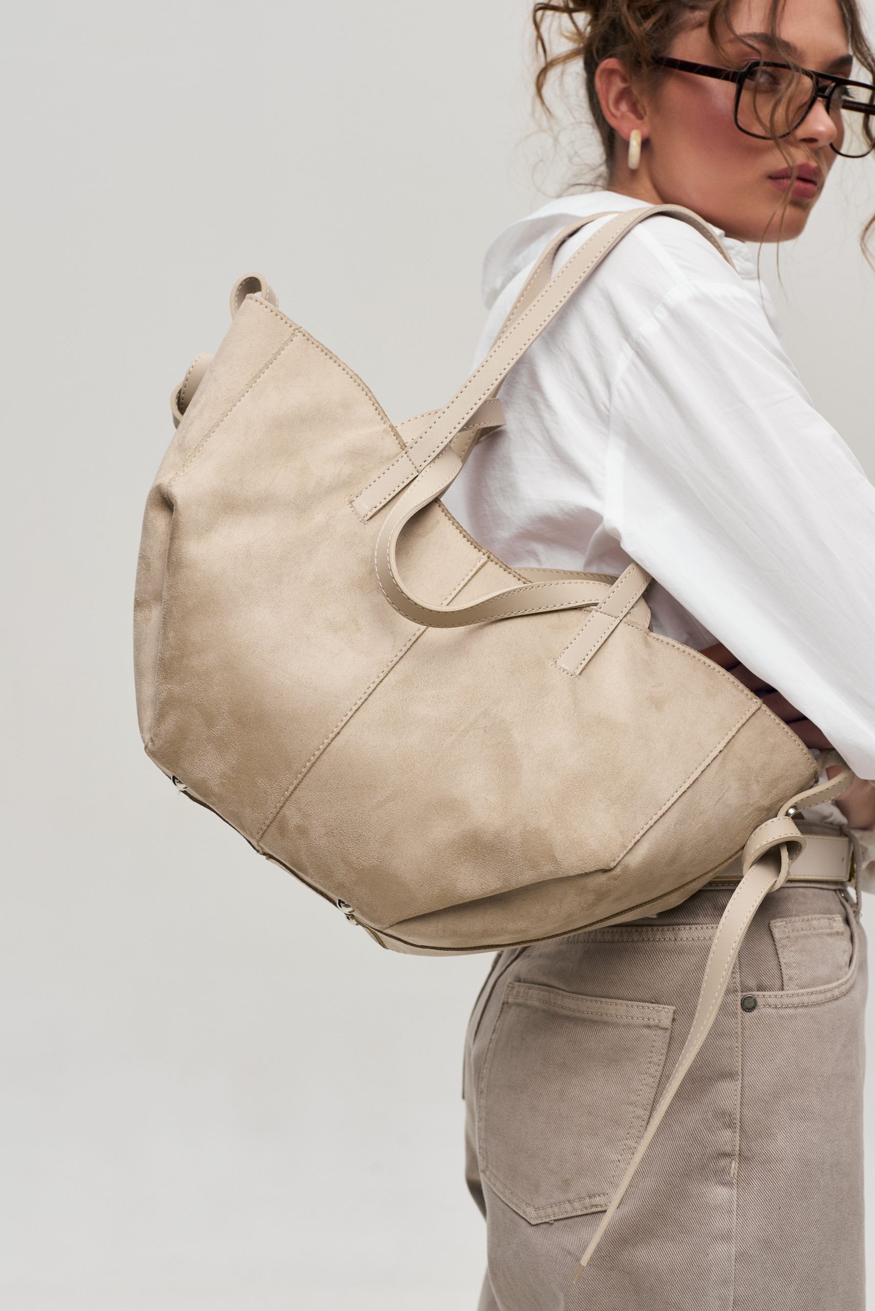 BENETY SUEDE BAG
